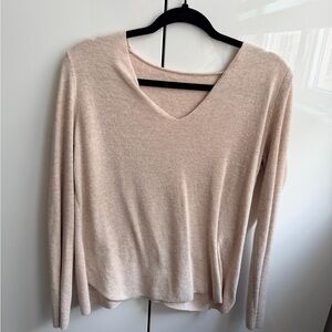 Cozy V-Neck Lightweight Sweater in Blush